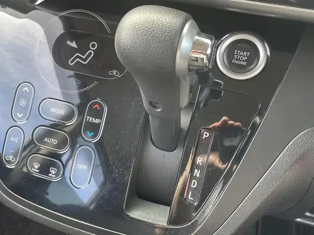 日産 デイズ ルークス ハイウェイスターX 岩手県 2016(平28)年 8.1万km ホワイトパール 純正SDナビ/AM/FM/CD/DVD/Bluetooth/フルセグTV/バックカメラ/アラウンドビューモニター/ETC/片側パワースライドドア/純正エンジンスターター/衝突被害軽減ブレーキ/横滑り防止装置/アイドリングストップ/オートライト/オートハイビーム/スマートキー/プッシュスタート/電動格納ミラー/純正14インチAW/純正フロアマット/ドアバイザー/保証書/取扱説明書