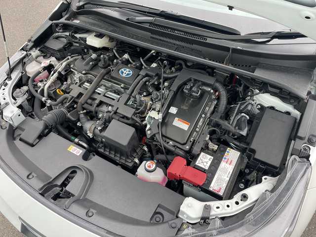 トヨタ カローラツーリング ハイブリッド ダブルバイビー 神奈川県 2022(令4)年 5.5万km プラチナホワイトパールマイカ 純正ディスプレイモ二ター/ナビ/Bluetooth/バックカメラ/USB/ブラインドスポットモニター/レーダークルーズコントロール/レーンキープアシスト/衝突軽減装置/ハーフレザーシート/100V充電/コーナーセンサー/純正アルミホイール