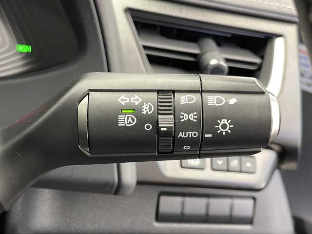 レクサス ＵＸ 250h バージョンL 千葉県 2019(平31)年 2.3万km グラファイトブラックガラスフレーク 純正ナビ/　CD/DVD/Bluetooth/フルセグTV/レクサスセーフティシステム/レーダークルーズコントロール/レーンキープアシスト/衝突軽減ブレーキ/クリアランスソナー/先行車発進警報/ロードサインアシスト/ブラインドスポットモニター/電動パーキング/オートホールド/オートハイビーム/マークレビンソンサウンド/サンルーフ/レザーシート/前席パワーシート/シートヒーター/エアーシート/運転席シートメモリー/ステアリングヒーター/パワーバックドア/ETC2.0/前方ドラレコ/防塵ルームミラー/LEDライト/フォグランプ/フロアマット