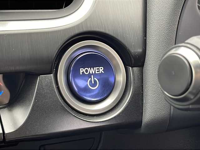 レクサス ＵＸ 250h バージョンL 千葉県 2019(平31)年 2.3万km グラファイトブラックガラスフレーク 純正ナビ/　CD/DVD/Bluetooth/フルセグTV/レクサスセーフティシステム/レーダークルーズコントロール/レーンキープアシスト/衝突軽減ブレーキ/クリアランスソナー/先行車発進警報/ロードサインアシスト/ブラインドスポットモニター/電動パーキング/オートホールド/オートハイビーム/マークレビンソンサウンド/サンルーフ/レザーシート/前席パワーシート/シートヒーター/エアーシート/運転席シートメモリー/ステアリングヒーター/パワーバックドア/ETC2.0/前方ドラレコ/防塵ルームミラー/LEDライト/フォグランプ/フロアマット