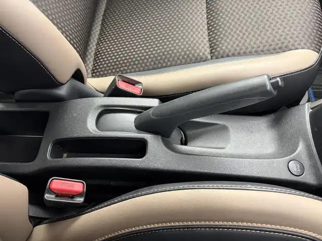 日産 ノート e－パワー メダリスト 愛知県 2018(平30)年 7.4万km パール ワンオーナー/純正7インチナビ/アラウンドビューモニター/フルセグTV/衝突被害軽減システム/クルーズコントロール/横滑り防止装置/コーナーセンサー/レーンキープアシスト/オートライト/LEDヘッドライト/フォグランプ/デジタルインナーミラー/ヒーターミラー/純正AW/純正フロアマット/プッシュスタート/スマートキーワンオーナー/純正7インチナビ/アラウンドビューモニター/フルセグTV/衝突被害軽減システム/クルーズコントロール/横滑り防止装置/コーナーセンサー/レーンキープアシスト/オートライト/LEDヘッドライト/フォグランプ/デジタルインナーミラー/ヒーターミラー/純正AW/純正フロアマット/プッシュスタート/スマートキー