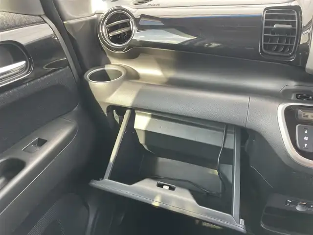 ホンダ Ｎ ＢＯＸ カスタム G Lパッケージ 千葉県 2017(平29)年 1.7万km プレミアムホワイトパールⅡ 社外メモリナビ/・ワンセグ/DVD/CD/USB/バックカメラ/ステアリングスイッチ/ETC/片側パワースライドドア/HIDヘッドライト/オートライト/フォグライト/スマートキー/プッシュスタート/電動格納ミラー/フロアマット/純正14インチAW