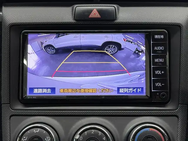 トヨタ カローラ アクシオ EX 三重県 2020(令2)年 7.8万km スーパーホワイトⅡ ガソリン/FF/5F/純正 7インチナビ NSCN-W68/（AM/FM/CD/SD/Bluetooth/AUX/地デジTV）/バックカメラ/ビルトイン ETC/Toyota Safety Sense/・プリクラッシュセーフティ/・レーンディパーチャーアラート/・オートハイビーム/・【DOP】トヨタ純正 コーナーセンサー（前後）/・VSC & TRC/など/装備/・【OP】リヤプライバシーガラス/・【DOP】トヨタ純正 ハーフシートカバー（レース）/・マニュアルエアコン/・電動格納・調整ドアミラー/・全ドアパワーウインドウ/・パワーステアリング/・15インチホイールキャップ＆スチールホイール/・プッシュスタート/・スマートキーx1/など