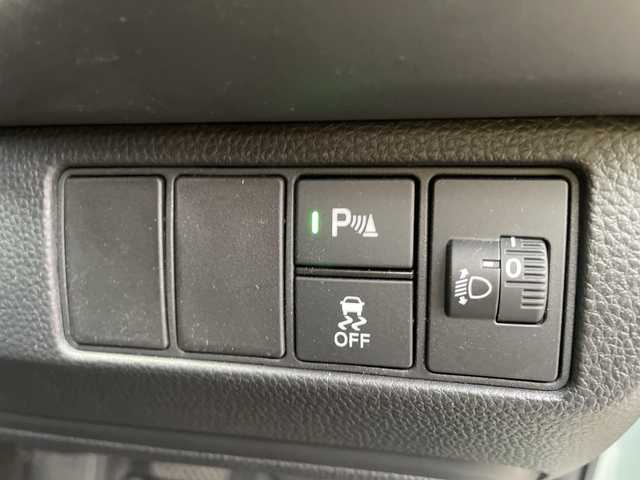 ホンダ ヴェゼル ハイブリッド e:HEV X HuNTパッケージ 石川県 2024(令6)年 0.5万km 緑 純正９型ナビ　フルセグＴＶ　バックカメラ　ＬＥＤヘッドライト　スマートキー　プッシュスタート　ホンダセンシング　レーダークルーズ　純正アルミ　ルーフレール　パドルシフト　保証書