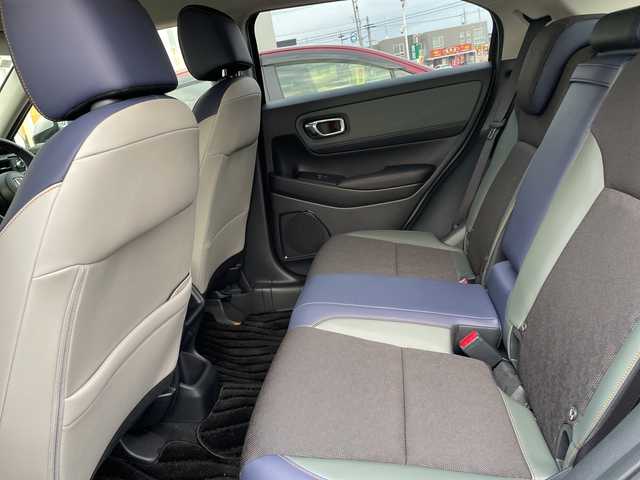 ホンダ ヴェゼル ハイブリッド e:HEV X HuNTパッケージ 石川県 2024(令6)年 0.5万km 緑 純正９型ナビ　フルセグＴＶ　バックカメラ　ＬＥＤヘッドライト　スマートキー　プッシュスタート　ホンダセンシング　レーダークルーズ　純正アルミ　ルーフレール　パドルシフト　保証書