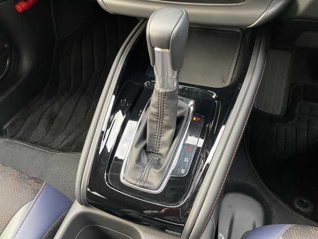 ホンダ ヴェゼル ハイブリッド e:HEV X HuNTパッケージ 石川県 2024(令6)年 0.5万km 緑 純正９型ナビ　フルセグＴＶ　バックカメラ　ＬＥＤヘッドライト　スマートキー　プッシュスタート　ホンダセンシング　レーダークルーズ　純正アルミ　ルーフレール　パドルシフト　保証書