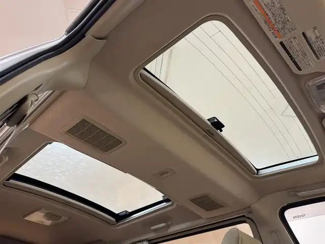 トヨタ グランド ハイエース G Lエディション 群馬県 2001(平13)年 7万km ダークグレーマイカメタリック 純正7インチワイドナビ/・AM/FM/CD/DVD/リアモニター/バックカメラ/サンルーフ/片側電動スライドドア/フォグランプ/電動カーテン/純正ドアバイザー/純正フロアマット/リモコンキー