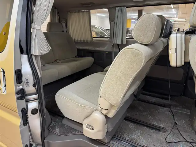 トヨタ グランド ハイエース G Lエディション 群馬県 2001(平13)年 7万km ダークグレーマイカメタリック 純正7インチワイドナビ/・AM/FM/CD/DVD/リアモニター/バックカメラ/サンルーフ/片側電動スライドドア/フォグランプ/電動カーテン/純正ドアバイザー/純正フロアマット/リモコンキー