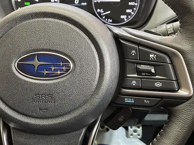 スバル インプレッサ ST－H 岩手県 2023(令5)年 0.2万km オレンジ サンブレイズパール(XAX)/４WD/デジタルマルチビューモニター/アイサイト/プリクラッシュブレーキ/車線逸脱抑制機能/AT誤発進抑制制御/後退時ブレーキアシスト/先行車発進お知らせ機能/青信号お知らせ機能/全車速追従機能付きクルーズコントロール/アクティブレーンキープ/ツーリングアシスト/緊急時プリクラッシュステアリング/スバルリヤビークルディテクション/エマージェンシーレーンキープアシスト/コーナーセンサー/ステアリング連動ヘッドランプ/パドルシフト/オートビークルホールド/SI-DRIVE/ドライバーモニタリングシステム/アダプティブドライビングビーム/１１．６インチナビ/フルセグTV/パワーシート(前席)/シートヒーター(前席)/ステアリングヒーター/LEDヘッドランプ/フロント・リヤフォグランプ/純正１７インチアルミホイール