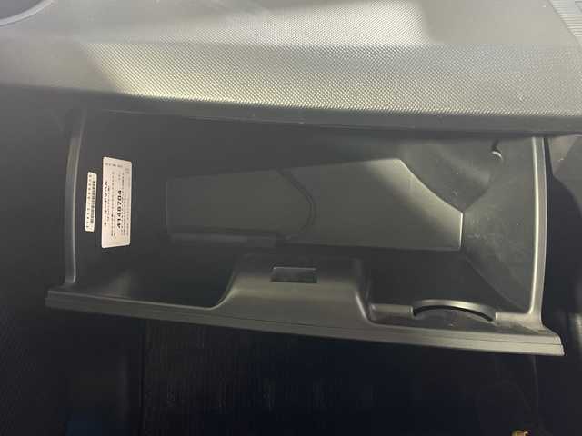 ホンダ フリード Gエアロ 神奈川県 2014(平26)年 1.8万km ホワイトオーキッドパール 純正7インチインターナビ（VXM-155VFi）/ドライブレコーダー/バックカメラ/片側パワースライドドア/横滑り防止装置/ETC/HIDヘッドライト/オートライト/ウィンカーミラー/電動格納ミラー/純正15インチAW/シートリフター/スマートキー/フロアマット/スペアキー/取扱説明書