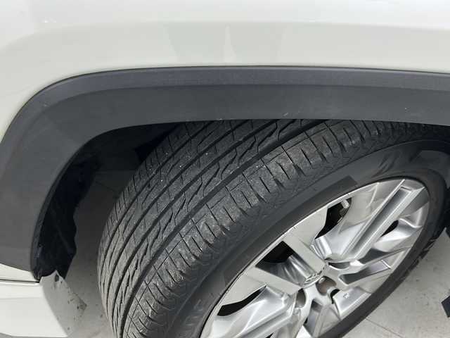 トヨタ ＲＡＶ４ G Zパッケージ 宮城県 2020(令2)年 7.4万km ホワイトパールクリスタルシャイン 禁煙車/TRDエアロ（F.S.R）/デジタルインナーミラー/トヨタセーフティーセンス/・レーダークルーズコントロール/・プリクラッシュセーフティーシステム/・レーントレーシングアシスト/・パーキングサポートブレーキ/・リヤクロストラフィックアラート/・ロードサインアシスト/・クリアランスソナー/ブラインドスポットモニター/純正10.5インチディスプレイオーディオ/Tコネクトナビ付き/（BT.AM.FM.USB.Miracast）/アラウンドビューモニター/純正ドライブレコーダー（前後）/ビルトインETC/電動リアゲート/電動パーキングブレーキ/AUTOHOLD/前席シートヒーター/運転席パワーシート/シートメモリー/合皮シート/ステアリングヒーター/革巻きステアリング/ステアリングスイッチ/プッシュスタート/スマートキー/純正フロアマット/純正ドアバイザー/純正19インチアルミホイール/LEDヘッドライト/フォグランプ/トノカバー/横滑り防止機能