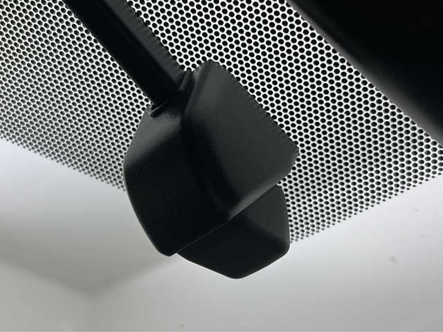 トヨタ ＲＡＶ４ G Zパッケージ 宮城県 2020(令2)年 7.4万km ホワイトパールクリスタルシャイン 禁煙車/TRDエアロ（F.S.R）/デジタルインナーミラー/トヨタセーフティーセンス/・レーダークルーズコントロール/・プリクラッシュセーフティーシステム/・レーントレーシングアシスト/・パーキングサポートブレーキ/・リヤクロストラフィックアラート/・ロードサインアシスト/・クリアランスソナー/ブラインドスポットモニター/純正10.5インチディスプレイオーディオ/Tコネクトナビ付き/（BT.AM.FM.USB.Miracast）/アラウンドビューモニター/純正ドライブレコーダー（前後）/ビルトインETC/電動リアゲート/電動パーキングブレーキ/AUTOHOLD/前席シートヒーター/運転席パワーシート/シートメモリー/合皮シート/ステアリングヒーター/革巻きステアリング/ステアリングスイッチ/プッシュスタート/スマートキー/純正フロアマット/純正ドアバイザー/純正19インチアルミホイール/LEDヘッドライト/フォグランプ/トノカバー/横滑り防止機能