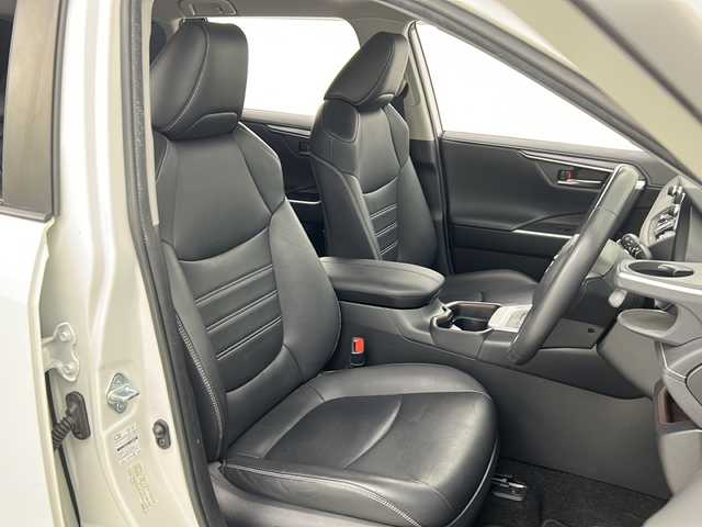 トヨタ ＲＡＶ４ G Zパッケージ 宮城県 2020(令2)年 7.4万km ホワイトパールクリスタルシャイン 禁煙車/TRDエアロ（F.S.R）/デジタルインナーミラー/トヨタセーフティーセンス/・レーダークルーズコントロール/・プリクラッシュセーフティーシステム/・レーントレーシングアシスト/・パーキングサポートブレーキ/・リヤクロストラフィックアラート/・ロードサインアシスト/・クリアランスソナー/ブラインドスポットモニター/純正10.5インチディスプレイオーディオ/Tコネクトナビ付き/（BT.AM.FM.USB.Miracast）/アラウンドビューモニター/純正ドライブレコーダー（前後）/ビルトインETC/電動リアゲート/電動パーキングブレーキ/AUTOHOLD/前席シートヒーター/運転席パワーシート/シートメモリー/合皮シート/ステアリングヒーター/革巻きステアリング/ステアリングスイッチ/プッシュスタート/スマートキー/純正フロアマット/純正ドアバイザー/純正19インチアルミホイール/LEDヘッドライト/フォグランプ/トノカバー/横滑り防止機能