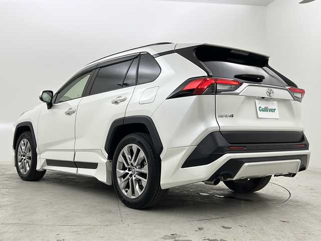 トヨタ ＲＡＶ４ G Zパッケージ 宮城県 2020(令2)年 7.4万km ホワイトパールクリスタルシャイン 禁煙車/TRDエアロ（F.S.R）/デジタルインナーミラー/トヨタセーフティーセンス/・レーダークルーズコントロール/・プリクラッシュセーフティーシステム/・レーントレーシングアシスト/・パーキングサポートブレーキ/・リヤクロストラフィックアラート/・ロードサインアシスト/・クリアランスソナー/ブラインドスポットモニター/純正10.5インチディスプレイオーディオ/Tコネクトナビ付き/（BT.AM.FM.USB.Miracast）/アラウンドビューモニター/純正ドライブレコーダー（前後）/ビルトインETC/電動リアゲート/電動パーキングブレーキ/AUTOHOLD/前席シートヒーター/運転席パワーシート/シートメモリー/合皮シート/ステアリングヒーター/革巻きステアリング/ステアリングスイッチ/プッシュスタート/スマートキー/純正フロアマット/純正ドアバイザー/純正19インチアルミホイール/LEDヘッドライト/フォグランプ/トノカバー/横滑り防止機能