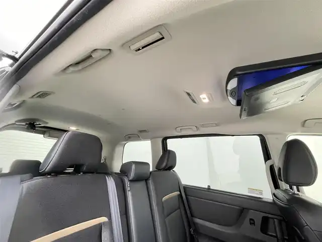 日産 セレナ e－パワー ハイウェイスター V 群馬県 2024(令6)年 3.6万km ダイヤモンドブラック 純正７インチＳＤナビ　アラウンドビューカメラ　フリップダウンモニター　両側パワースライドドア　でじタラインナーミラー　プロパイロット　ステアリングスイッチ　プッシュスタート　スマートキー　禁煙車