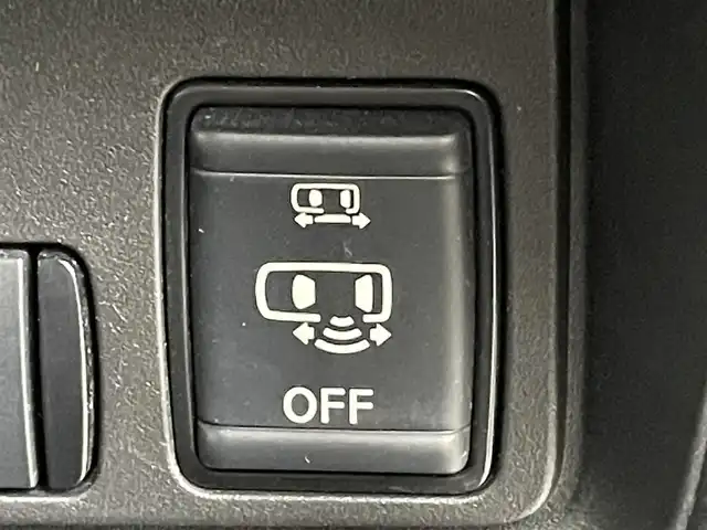 日産 セレナ e－パワー ハイウェイスター V 群馬県 2024(令6)年 3.6万km ダイヤモンドブラック 純正７インチＳＤナビ　アラウンドビューカメラ　フリップダウンモニター　両側パワースライドドア　でじタラインナーミラー　プロパイロット　ステアリングスイッチ　プッシュスタート　スマートキー　禁煙車