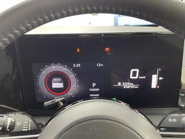 日産 セレナ e－パワー ハイウェイスター V 群馬県 2024(令6)年 3.6万km ダイヤモンドブラック 純正７インチＳＤナビ　アラウンドビューカメラ　フリップダウンモニター　両側パワースライドドア　でじタラインナーミラー　プロパイロット　ステアリングスイッチ　プッシュスタート　スマートキー　禁煙車