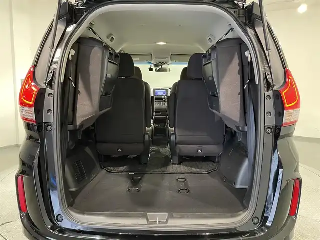 ホンダ フリード G 愛知県 2023(令5)年 3.3万km クリスタルブラックパール 純正ナビ/衝突軽減ブレーキ/両側パワースライドドア/ビルトインETC/シートヒーター/バックカメラ/ドライブレコーダー/コーナーセンサー/レーンキープアシスト/パーキングアシスト/プッシュスタート/スマートキー/純正フロアマット/純正１５インチアルミホイール/オートライト/ワンセグTV