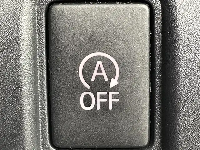 トヨタ ヴォクシー ZS 煌 道央・札幌 2018(平30)年 8.8万km ホワイトパールクリスタルシャイン ・４ＷＤ/・寒冷地仕様/・純正ナビ/・バックカメラ/・クルーズコントロール/・オートライト/・オートハイビーム/・両側パワースライドドア/・フルセグＴＶ＆Ｂｌｕｅｔｏｏｔｈ＆ＣＤ＆ＤＶＤ/・横滑り防止機能/・レーンアシスト/・先行車発進通知/・ＥＴＣ/・前後ドラレコ/・アイドリングストップ/・純正フロアマット/・純正アルミホイール/・ドアバイザー/・ＬＥＤヘッドライト/・フロントフォグランプ/・ＭＴモード付ＡＴ/・ステアリングスイッチ