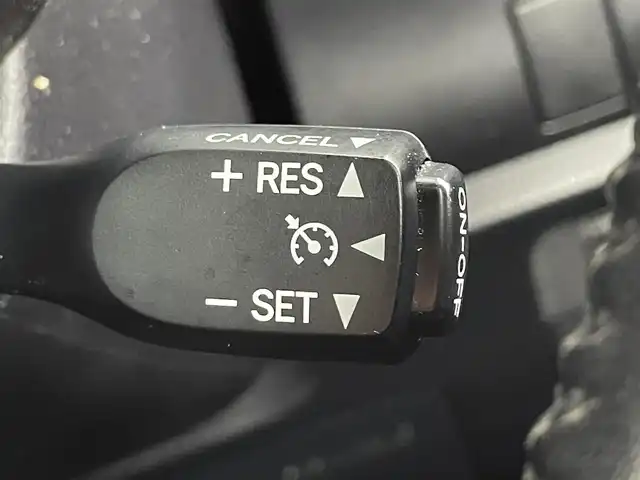 トヨタ ヴォクシー ZS 煌 道央・札幌 2018(平30)年 8.8万km ホワイトパールクリスタルシャイン ・４ＷＤ/・寒冷地仕様/・純正ナビ/・バックカメラ/・クルーズコントロール/・オートライト/・オートハイビーム/・両側パワースライドドア/・フルセグＴＶ＆Ｂｌｕｅｔｏｏｔｈ＆ＣＤ＆ＤＶＤ/・横滑り防止機能/・レーンアシスト/・先行車発進通知/・ＥＴＣ/・前後ドラレコ/・アイドリングストップ/・純正フロアマット/・純正アルミホイール/・ドアバイザー/・ＬＥＤヘッドライト/・フロントフォグランプ/・ＭＴモード付ＡＴ/・ステアリングスイッチ