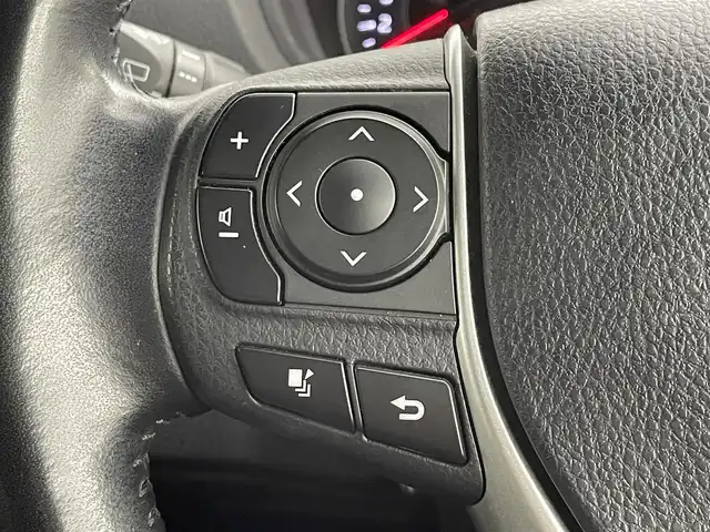 トヨタ ヴォクシー ZS 煌 道央・札幌 2018(平30)年 8.8万km ホワイトパールクリスタルシャイン ・４ＷＤ/・寒冷地仕様/・純正ナビ/・バックカメラ/・クルーズコントロール/・オートライト/・オートハイビーム/・両側パワースライドドア/・フルセグＴＶ＆Ｂｌｕｅｔｏｏｔｈ＆ＣＤ＆ＤＶＤ/・横滑り防止機能/・レーンアシスト/・先行車発進通知/・ＥＴＣ/・前後ドラレコ/・アイドリングストップ/・純正フロアマット/・純正アルミホイール/・ドアバイザー/・ＬＥＤヘッドライト/・フロントフォグランプ/・ＭＴモード付ＡＴ/・ステアリングスイッチ