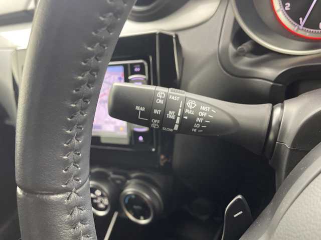 スズキ スイフト XL 熊本県 2017(平29)年 10万km バーニングレッドPM 社外ナビ/・フルセグTV/CD/DVD/SD/ステアリングリモコン/パドルシフト/ETC/D席シートヒーター/ハロゲンヘッドライト/ヘッドライトレベライザー/電格ミラー/スマートキー/プッシュスタート/純正アルミホイール