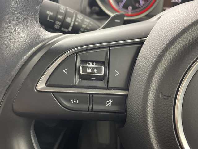 スズキ スイフト XL 熊本県 2017(平29)年 10万km バーニングレッドPM 社外ナビ/・フルセグTV/CD/DVD/SD/ステアリングリモコン/パドルシフト/ETC/D席シートヒーター/ハロゲンヘッドライト/ヘッドライトレベライザー/電格ミラー/スマートキー/プッシュスタート/純正アルミホイール