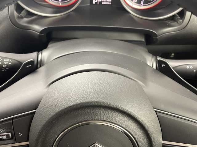 スズキ スイフト XL 熊本県 2017(平29)年 10万km バーニングレッドPM 社外ナビ/・フルセグTV/CD/DVD/SD/ステアリングリモコン/パドルシフト/ETC/D席シートヒーター/ハロゲンヘッドライト/ヘッドライトレベライザー/電格ミラー/スマートキー/プッシュスタート/純正アルミホイール