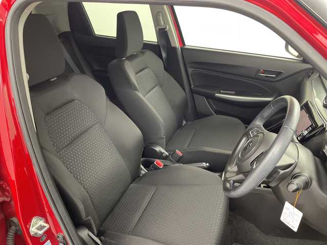 スズキ スイフト XL 熊本県 2017(平29)年 10万km バーニングレッドPM 社外ナビ/・フルセグTV/CD/DVD/SD/ステアリングリモコン/パドルシフト/ETC/D席シートヒーター/ハロゲンヘッドライト/ヘッドライトレベライザー/電格ミラー/スマートキー/プッシュスタート/純正アルミホイール