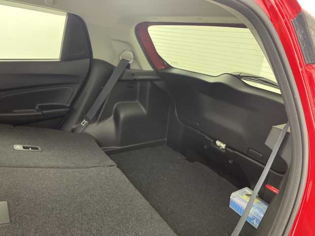 スズキ スイフト XL 熊本県 2017(平29)年 10万km バーニングレッドPM 社外ナビ/・フルセグTV/CD/DVD/SD/ステアリングリモコン/パドルシフト/ETC/D席シートヒーター/ハロゲンヘッドライト/ヘッドライトレベライザー/電格ミラー/スマートキー/プッシュスタート/純正アルミホイール