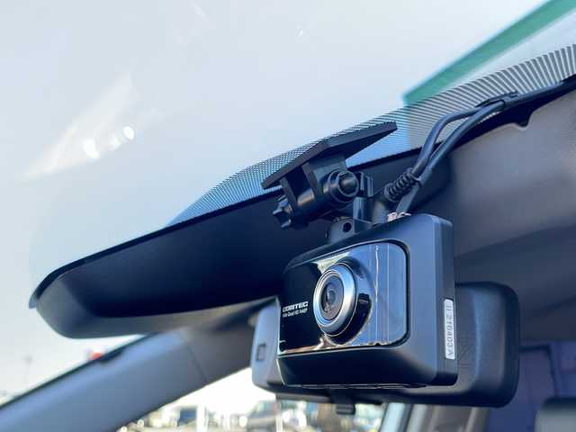 トヨタ ＲＡＶ４ G Zパッケージ 山口県 2019(令1)年 3.8万km ホワイトパールクリスタルシャイン 社外９インチナビ/（AM/FM/CD/DVD/Bluetooth）/フルセグＴＶ　/ブラインドスポットモニター　/TRDマッドガード/バックモニター/トヨタセーフティセンス/・プリクラッシュセーフティ/・レーダークルーズコントロール/・レーンデパーチャーアラート/・オートマチックハイビーム　/前席シートヒーター　/デジタルインナーミラー　/パワーバックドア　/パワーシート　/ドライブレコーダー　/ＥＴＣ　/ＬＥＤヘッドライト/コーナーセンサー/純正19インチAW