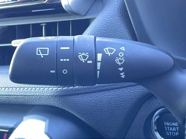 トヨタ ＲＡＶ４ G Zパッケージ 山口県 2019(令1)年 3.8万km ホワイトパールクリスタルシャイン 社外９インチナビ/（AM/FM/CD/DVD/Bluetooth）/フルセグＴＶ　/ブラインドスポットモニター　/TRDマッドガード/バックモニター/トヨタセーフティセンス/・プリクラッシュセーフティ/・レーダークルーズコントロール/・レーンデパーチャーアラート/・オートマチックハイビーム　/前席シートヒーター　/デジタルインナーミラー　/パワーバックドア　/パワーシート　/ドライブレコーダー　/ＥＴＣ　/ＬＥＤヘッドライト/コーナーセンサー/純正19インチAW