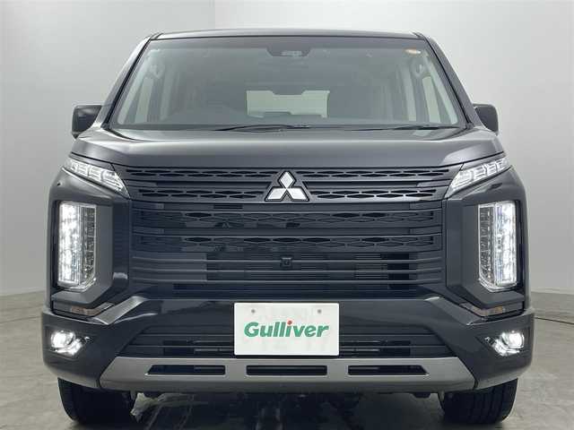 三菱 デリカＤ：５ シャモニー 岡山県 2025(令7)年 0.1万km未満 黒Ⅱ 登録済未使用車	/バックカメラ/追従型クルーズコントロール	/オートホールド/オートハイビーム	/LEDヘッドライト（AUTO機能付き）	/前席シートヒーター/パワーバックドア	/運転席パワーシート	/ブラインドスポットモニター/衝突軽減ブレーキシステム	/車線逸脱防止システム	/横滑り防止装置	/踏み間違い防止装置/ハーフレザー	/純正18インチアルミ	/ステアリングスイッチ	/ステアリングリモコン	/パドルシフト/プッシュスタート	/スマートキー×2	/保証書	/取扱説明書