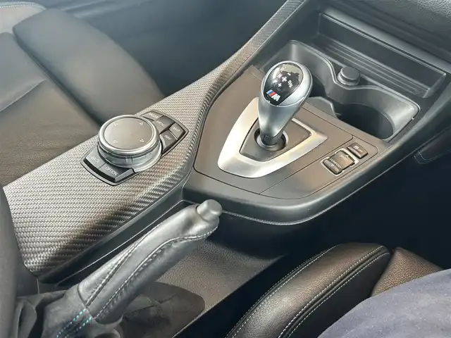 ＢＭＷ Ｍ２ 茨城県 2016(平28)年 3.1万km ロングビーチブルーメタリック コンフォートA/純正HDDナビ/Bカメラ/ミラー一体型ETC/ドラレコ/黒革シート/パワーシート/シートヒーター/クルコン/LKA/純正19インチAW/スマートキー/プッシュスタート
