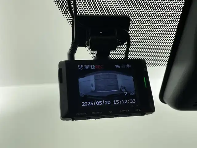 トヨタ ヤリスクロス ハイブリッド Z 福井県 2022(令4)年 1.2万km ホワイトパールクリスタルシャイン 純正ディスプレイオーディオ　/ナビ　ＢＴ　ＵＳＢ　Ｍｉｒａｃａｓｔ　/アラウンドビューモニター　/ビルトインＥＴＣ　/アダプティブクルーズコントロール　/トヨタセーフティセンス　/前後ドラレコ　/パワーバックドア/レーンキープアシスト/ブラインドスポットモニター/前席シートヒーター/オートライト/アダプティブフロントライティングシステム