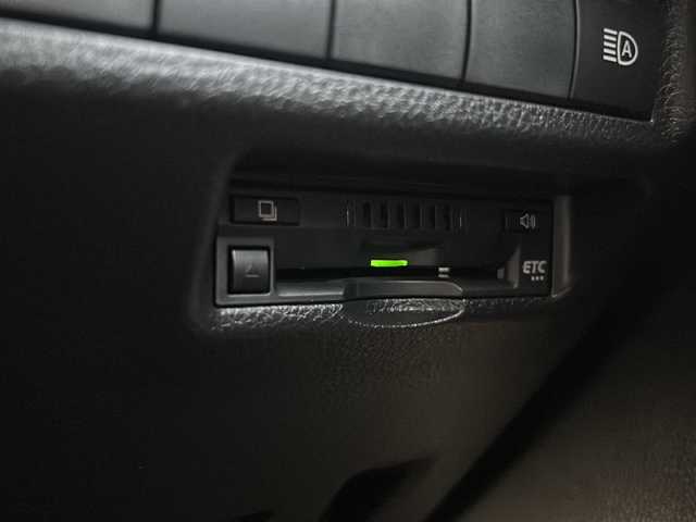 トヨタ ＲＡＶ４ ハイブリットG 宮崎県 2022(令4)年 1.8万km アティチュードブラックマイカ 社外SDナビ【MDV-M908HDL】（TV/CD/DVD/HDMI/Bluetooth）/フルセグTV/バックカメラ/レーダークルーズコントロール/ETC/ステアリングリモコン/パワーバックドア/ステアリングヒーター/前席シートヒーター/運転席パワーシート/電動格納ミラー/プッシュスタート・スマートキー/衝突被害軽減ブレーキ/ブラインドスポットモニター