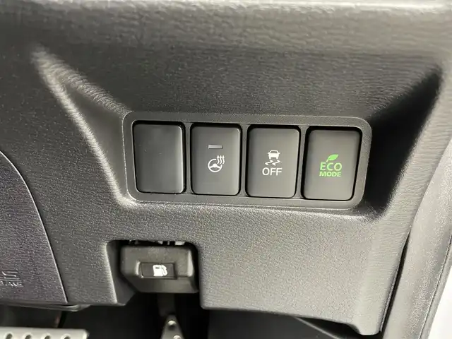 三菱 デリカＤ：５ シャモニー 福井県 2025(令7)年 0.1万km未満 白Ⅱ 4WD/e-Assist/オリジナルナビ取付パッケージ＋リアモニター取付パッケージ/D:5専用11型アルパインナビゲーション(EX11NX)/（フルセグTV/CD/DVD/Bluetooth/AM/FM)/バックカメラ/衝突軽減システム/レーダークルーズコントロール/両側パワースライドドア/パワーバックドア/パドルシフト/シートヒーター/ハンドルヒーター/ハーフレザーシート/ 電動パーキングブレーキ/ブレーキホールド/純正１８インチアルミホイール