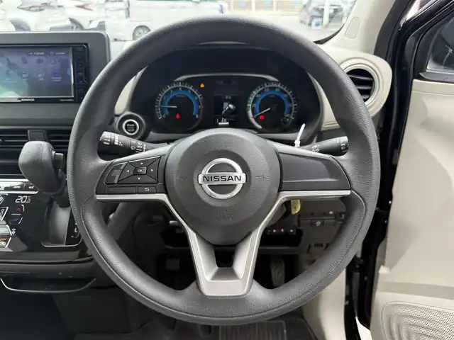 日産 デイズ X 千葉県 2020(令2)年 6.3万km ブラック 社外メモリナビ（CD/DVD/FM/AM/Bluetooth/SD)/エマージェンシーブレーキ/バックカメラ/ETC/前後コーナーセンサー/アイドリングストップ/オートライト/プッシュスタート/スマートキー/スペアキー/保証書/取扱説明書