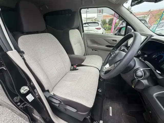 日産 デイズ X 千葉県 2020(令2)年 6.3万km ブラック 社外メモリナビ（CD/DVD/FM/AM/Bluetooth/SD)/エマージェンシーブレーキ/バックカメラ/ETC/前後コーナーセンサー/アイドリングストップ/オートライト/プッシュスタート/スマートキー/スペアキー/保証書/取扱説明書