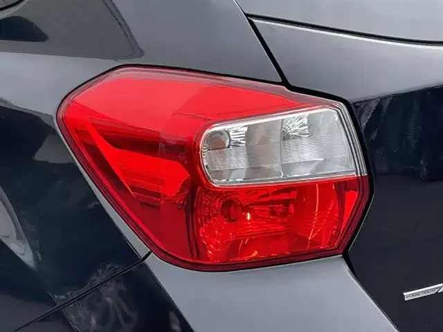 スバル インプレッサ ＸＶ 2．0i－L アイサイト 岩手県 2015(平27)年 8.8万km クリスタルブラックシリカ 禁煙車/4WD/ワンオーナー/アイサイトver.3/〇レーンキープアシスト/〇衝突軽減ブレーキ/〇誤発進抑制機能/〇横滑り防止装置/追従型クルーズコントロール/前席パワーシート/純正ナビ/→フルセグTV/Bluetooth/CD/DVD/FM/AM/バックカメラ/ETC/オートライト/フォグライト/パドルシフト/〇電動格納ミラー/〇ウィンカーミラー/〇ドアバイザー/〇純正フロアマット/スペアキー
