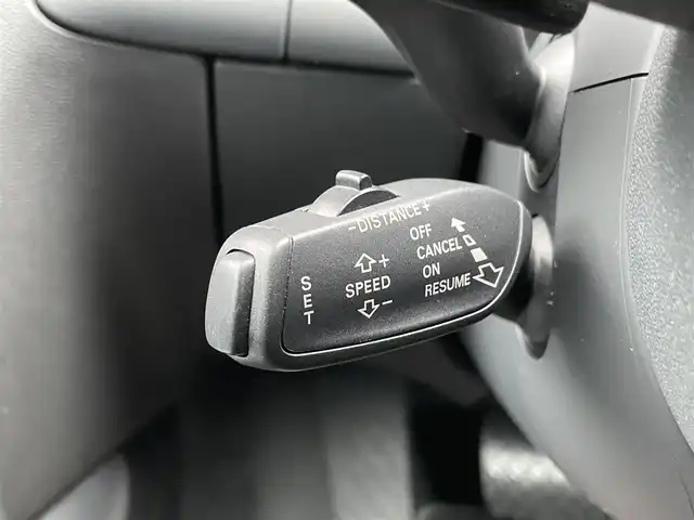 アウディ Ａ４ 2.0TFSIスポーツ S ライン PKG 石川県 2015(平27)年 4.6万km パール 衝突軽減ブレーキ/アダプティブクルーズコントロール/サイドアシスト/ブラインドスポットモニター/純正HDDナビ/フルセグＴＶ/CD/DVD/バックカメラ/クリアランスソナー/電動格納ミラー/シートヒーター(前席)/パワーシート(前席)/オートライト/HIDヘッドライト/フォグランプ(フロント)/ドライブレコーダー(フロント)/パドルシフト/キーレスエントリー/ETC
