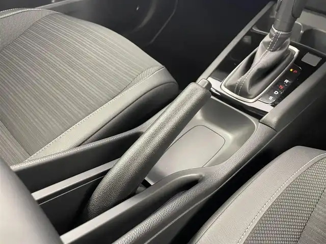 ホンダ ＷＲ－Ｖ Z+ 大分県 2024(令6)年 0.1万km 赤Ｍ ホンダセンシング/レーダークルーズ/レーンキープ/コーナーセンサー/パドルシフト/プッシュスタート/ルーフレール/LEDヘッドライト/フォグランプ/ハーフレザーシート/ETC/バックカメラ