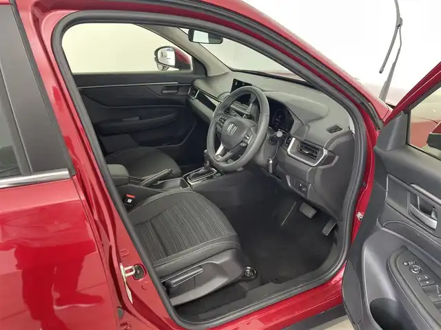 ホンダ ＷＲ－Ｖ Z+ 大分県 2024(令6)年 0.1万km 赤Ｍ ホンダセンシング/レーダークルーズ/レーンキープ/コーナーセンサー/パドルシフト/プッシュスタート/ルーフレール/LEDヘッドライト/フォグランプ/ハーフレザーシート/ETC/バックカメラ