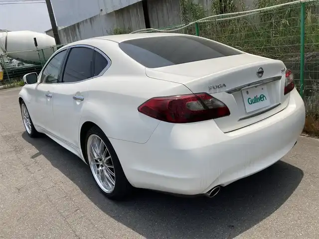 日産 フーガ 250GT 富山県 2010(平22)年 6.1万km クリスタルホワイトパール 〇純正ナビ/〇フルセグTV/〇BOSEサウンド/〇ビルトインETC/〇クルーズコントロール/〇HIDヘッドランプ/〇オートライト/〇パワーバッグドア/〇社外20インチアルミ/社外冬18インチ積載/〇革巻きステアリング/〇オートエアコン/〇パワーシート/〇パワーオットマン/〇オートエアコン/〇インテリジェントキー/〇禁煙車