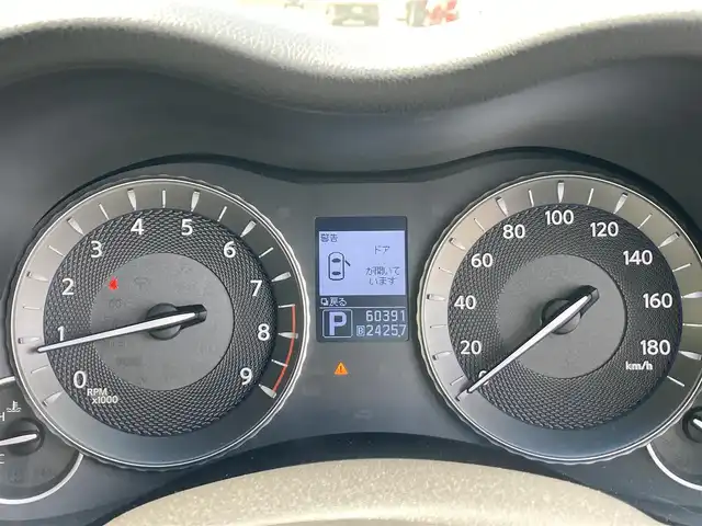 日産 フーガ 250GT 富山県 2010(平22)年 6.1万km クリスタルホワイトパール 〇純正ナビ/〇フルセグTV/〇BOSEサウンド/〇ビルトインETC/〇クルーズコントロール/〇HIDヘッドランプ/〇オートライト/〇パワーバッグドア/〇社外20インチアルミ/社外冬18インチ積載/〇革巻きステアリング/〇オートエアコン/〇パワーシート/〇パワーオットマン/〇オートエアコン/〇インテリジェントキー/〇禁煙車
