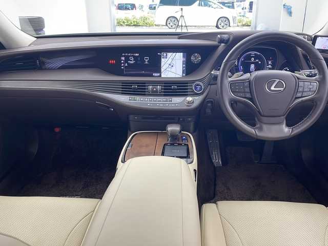 レクサス ＬＳ 500h Iパッケージ 宮城県 2018(平30)年 2.8万km ソニッククォーツ 純正ナビ/フルセグ/Bluetooth接続/ビルドインETC2.0/革巻きステアリング/シフトノブ/サンルーフ/純正アルミホイール/MTモード付AT/パドルシフト/全方位カメラ/電子制御エアサスペンション/ドライブレコーダー/レーダー探知機/D/N席メモリ付きパワーシート/オートライト/LED/BMS/追い越し禁止告知/レーンチェンジアシスト/緊急停車支援/カーブ速度制御/ITS connect/RSA