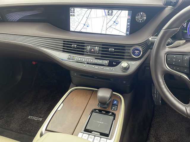 レクサス ＬＳ 500h Iパッケージ 宮城県 2018(平30)年 2.8万km ソニッククォーツ 純正ナビ/フルセグ/Bluetooth接続/ビルドインETC2.0/革巻きステアリング/シフトノブ/サンルーフ/純正アルミホイール/MTモード付AT/パドルシフト/全方位カメラ/電子制御エアサスペンション/ドライブレコーダー/レーダー探知機/D/N席メモリ付きパワーシート/オートライト/LED/BMS/追い越し禁止告知/レーンチェンジアシスト/緊急停車支援/カーブ速度制御/ITS connect/RSA