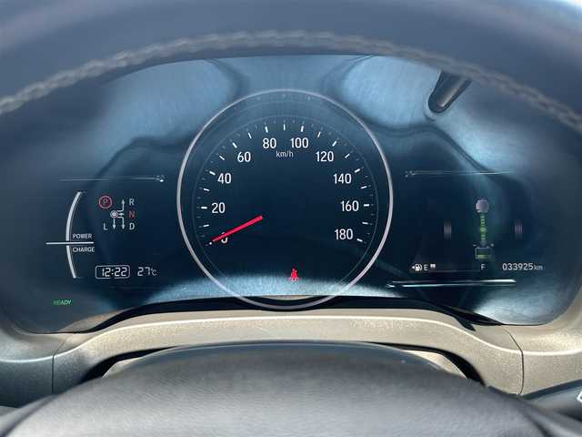 ホンダ ヴェゼル ハイブリッド RS ホンダセンシング 福島県 2020(令2)年 3.4万km プラチナホワイトパール 純正ディスプレイオーディオ/　【ワンセグ/CD/USB/BT】/Honda SENSING/・衝突軽減ブレーキ/・オートハイビーム/・誤発進抑制機能/・後方誤発進抑制機能/・路外逸脱警報機能/・車線維持支援システム/・歩行者事故低減ステアリング/・先行車発進お知らせ機能/・標識認識機能/バックカメラ/ドライブレコーダー前後/ビルトインETC/前席シートヒーター/LEDヘッドライト（AUTO機能付き）/　・フォグランプ/ハーフレザーシート/ステアリングスイッチ/レーダークルーズコントロール/純正フロアマット/ドアバイザー/横滑り防止機能/アイドリングストップ/衝突軽減システム/レーンキープアシスト/パーキングアシスト/ドアバイザー