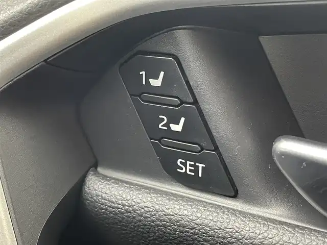 トヨタ ＲＡＶ４ G Zパッケージ 茨城県 2020(令2)年 3万km ホワイトパールクリスタルシャイン 純正9型ナビ/バックカメラ/フルセグ/衝突被害軽減ブレーキ/車線逸脱抑制装置/レーダークルーズコントロール/オートマチックハイビーム/クリアランスソナー/BSM/ETC/ドラレコ/シートヒーター/ステアリングヒーター/純正19インチAW/LEDヘッドライト/スマートキー
