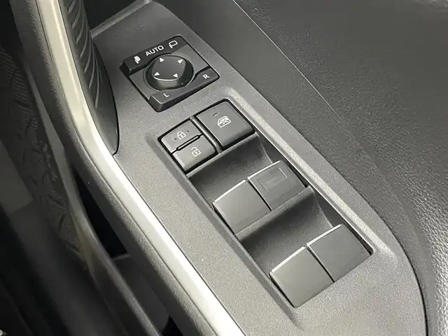 トヨタ ＲＡＶ４ G Zパッケージ 茨城県 2020(令2)年 3万km ホワイトパールクリスタルシャイン 純正9型ナビ/バックカメラ/フルセグ/衝突被害軽減ブレーキ/車線逸脱抑制装置/レーダークルーズコントロール/オートマチックハイビーム/クリアランスソナー/BSM/ETC/ドラレコ/シートヒーター/ステアリングヒーター/純正19インチAW/LEDヘッドライト/スマートキー